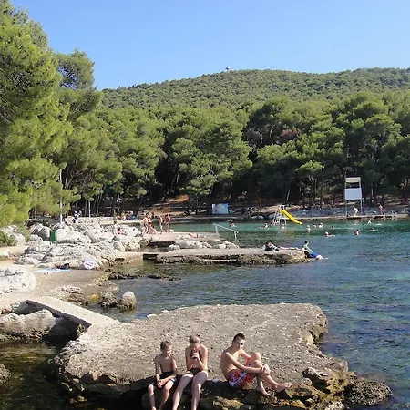 Apartment Apartments Crvena Orhideja Split