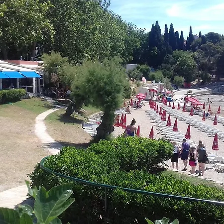 Apartments Crvena Orhideja